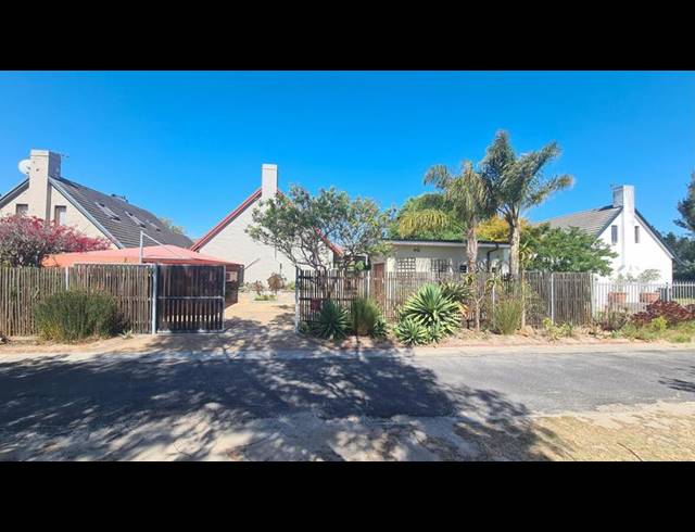 3 BEDROOM PROPERTY TO RENT IN PINELANDS